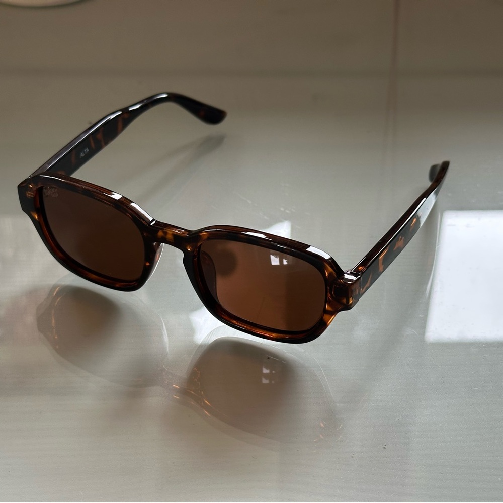 Tortoise Shell Sunglasses - Picture 3 of 5